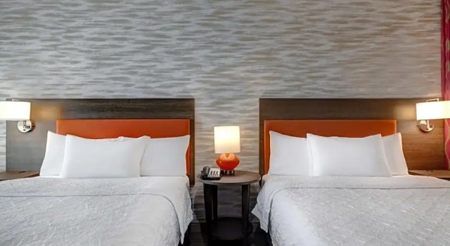Четырёхместный люкс с балконом и с видом на океан Home2 Suites Galveston, Tx