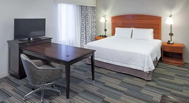 Двухместная студия Hampton Inn & Suites Tulare