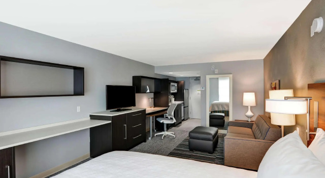 Двухместный люкс Home2 Suites by Hilton Miramar Ft. Lauderdale