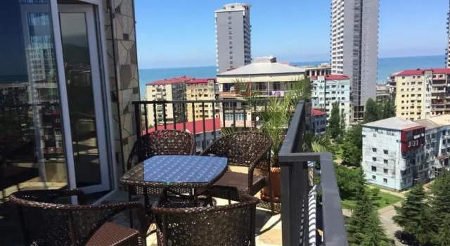 Lux, Book Hotel Batumi 