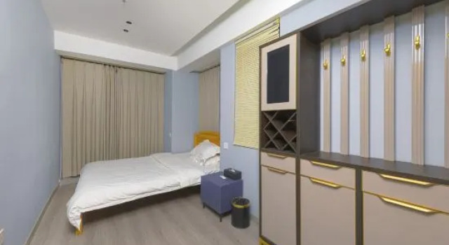 Люкс Gangzhibao Homestay (Jinrong Plaza)