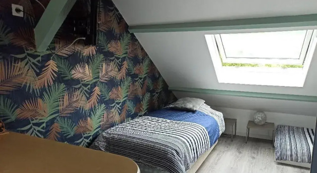 Petit Studio Mansarde 2 Personnes, Buchen Sie Pension Neuilly Île-de-France