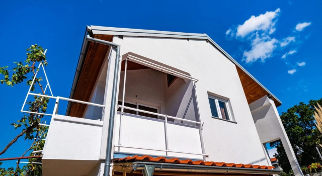 Apartments Maialena-modernly Furnished and With Nice Garden