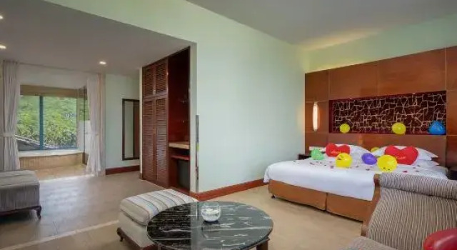 Люкс с видом на море Tianhong Resort Hotel, Yalong Bay, Sanya