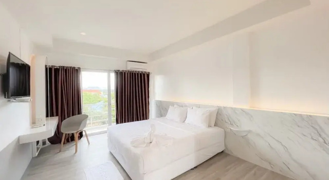 Номер Standard с балконом The Room Hotel