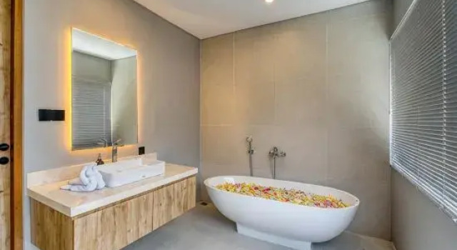 Enzio A4 Elegant 2BR Villa in Vibrant Pererenan  - A Luxury Private Villa By Balinest Villas, Rezervovat Vila Chaty v Bali, Chalupa
