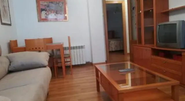 Apartamento "Paseo Del Saúco", Prenota Appartamento Hotel a La Rioja con parcheggio, Parcheggio