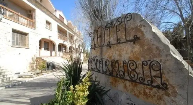 Hotel Peñarrubia, Book Hotel Hotels in Aragon with Parking, Parking