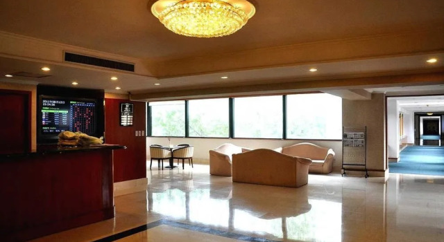 Longtou Hotel