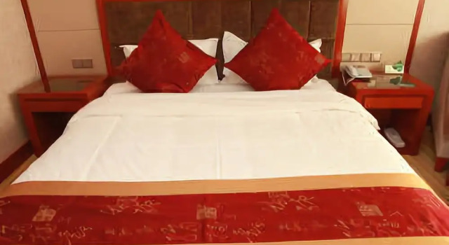 Longxiang Hotel