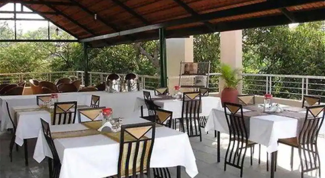 Mint Queensway Suites, Rezervovat Hotel Hotely v Bangalore s parkováním, Parkování