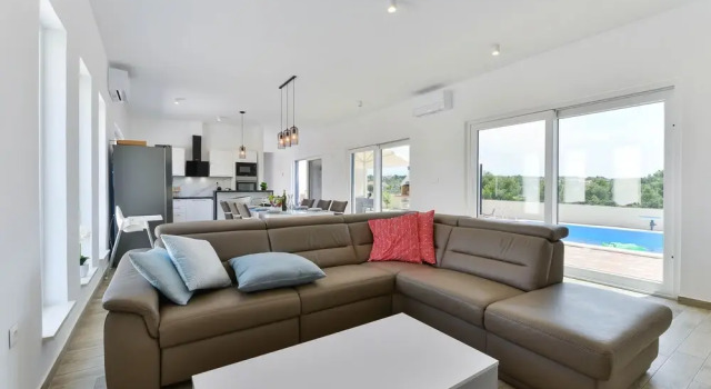 Modern & spacious villa with pool AE1445, Book Villa Hotels in Mulo with a Pool, Swimming Pool