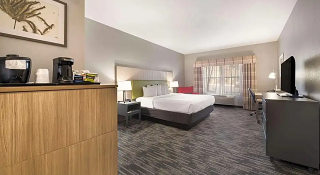 Одноместный номер Standard Country Inn & Suites by Radisson, Freeport, IL