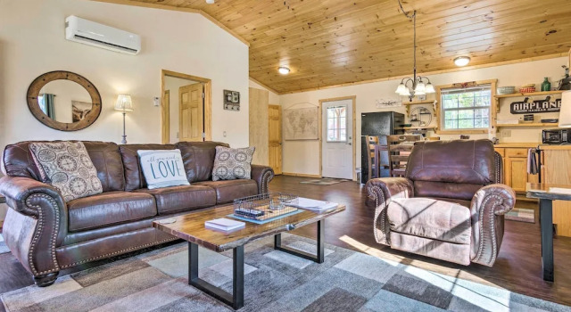 8 Mi to Great Smoky Mtn National Park: Cozy Cabin, Забронировать Дом для отпуска Виллы Брайсон-Сити, Вилла