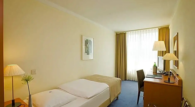 Номер Standard с 2 комнатами NH Fribourg Hotel
