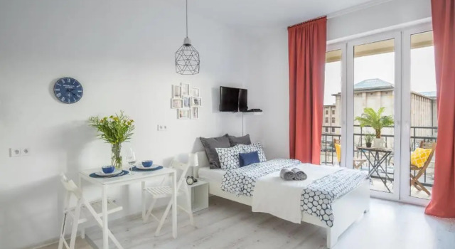 Студия с балконом Palm Aparts Warsaw