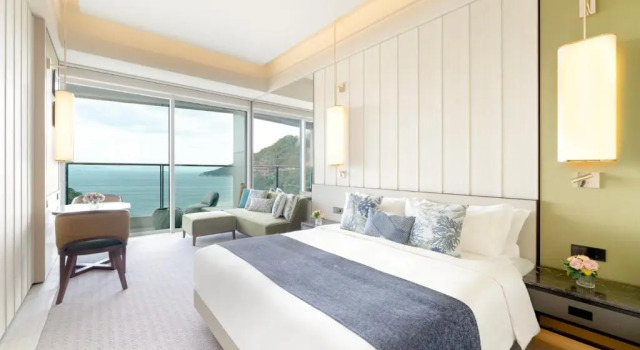 Двухместный номер с балконом и oceanfront The Fullerton Ocean Park Hotel Hong Kong