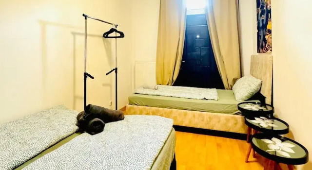 Cityside Two Bedroom Apt Budget Stay, Rezervați Apartament Viena Austria, aproape de Liesing Railway Station