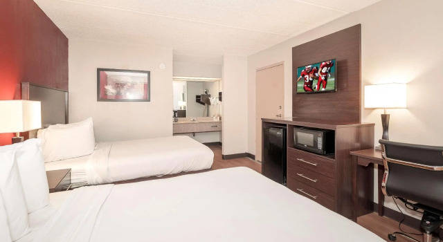 Четырёхместный номер Superior Red Roof Inn Mobile North - Saraland