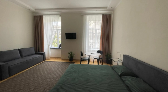 Apartment with the view of the Opera House, Забронировать Апартаменты/квартира Апартаменты Львова, рядом с Дворец латинских архиепископов, Апартаменты/квартира