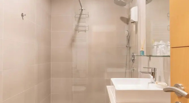 Семейный номер Standard с балконом Hotel Berne