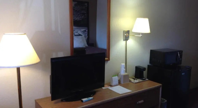 Номер Standard Super 8 by Wyndham Winchester VA