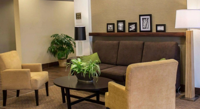 Sleep Inn & Suites Moundsville - Wheeling