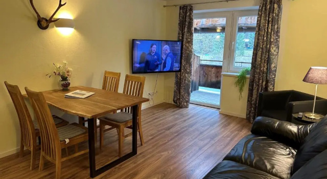 Entspannung in Tirol, Gemütliche Ferienwohnung im Thierseetal, FeWo 14, Rezerwuj Hotel Hotele w Tyrol z parkingiem, Parking
