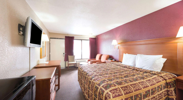 Days Inn by Wyndham San Antonio Splashtown/ATT Center, Забронировать Отель Сан-Антонио Bexar County, рядом с Splashtown San Antonio