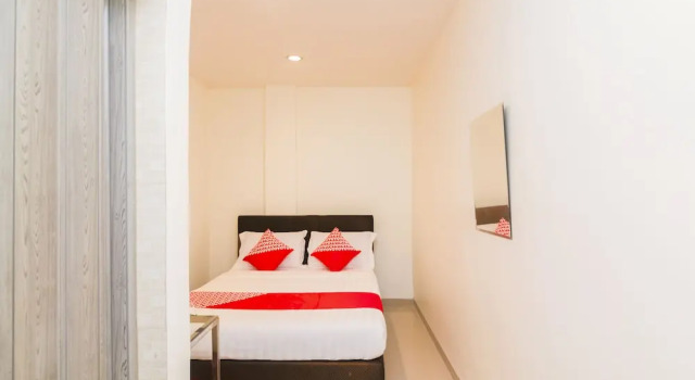 New Star Hotel by OYO Rooms