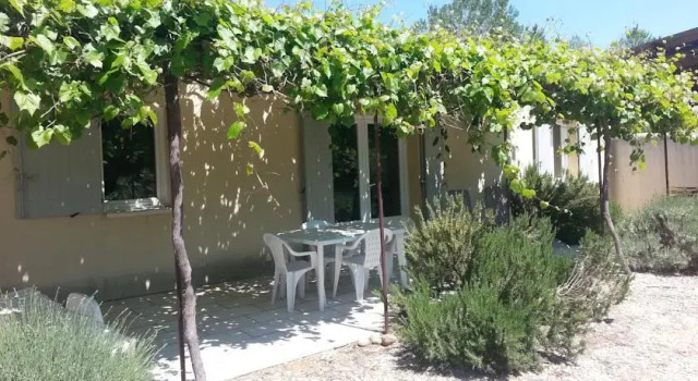 Les Maisons d'Estelle, Rezerwuj Hotel Maillane Carros