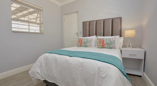 The Blue Sapphire Guesthouse, Забронировать Отель Отели Cape Peninsula с бассейном, Бассейн