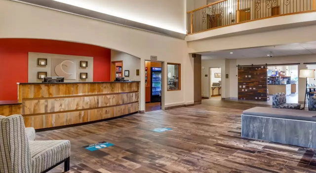 Comfort Suites Burlington, Book Hotel Hoteller i Burlington med morgenmad, Morgenmad