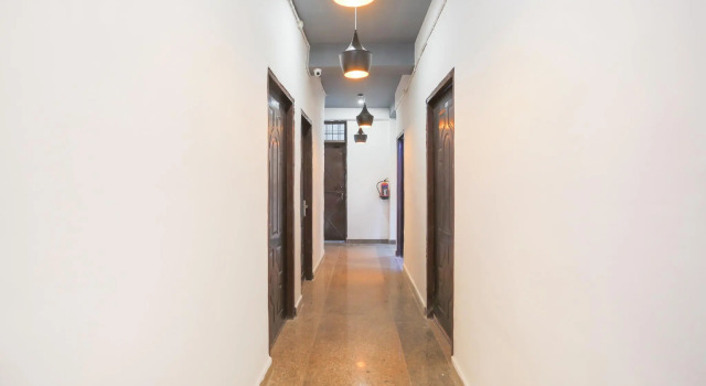 OYO 76156 Orchid Inn, Забронировать Отель Фаридабад штат Харьяна