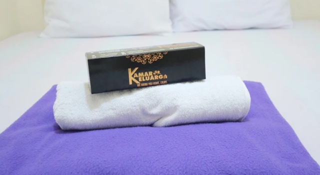Номер Standard Kamar Keluarga Jelambar Syariah