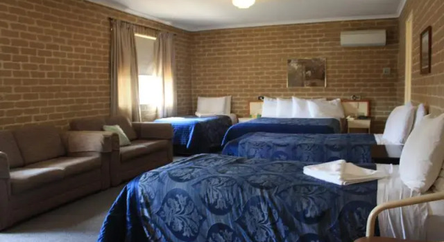 Семейный номер Classic Grand Manor Motor Inn