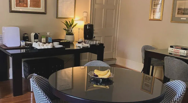 Двухместный номер Standard с видом на воду The Woodbridge Waterfront Rooms