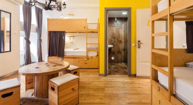 Yes Lisbon Hostel, Забронировать Хостел Хостелы Лиссабона, рядом с Рештаурадориш, Хостел