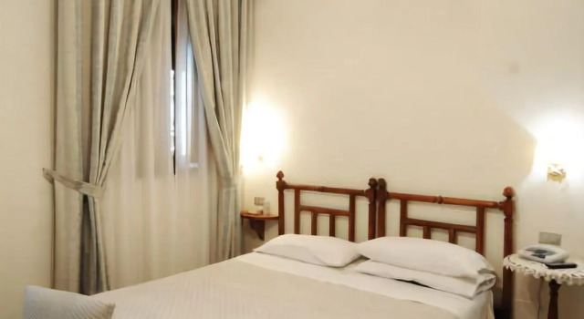Hotel Toro