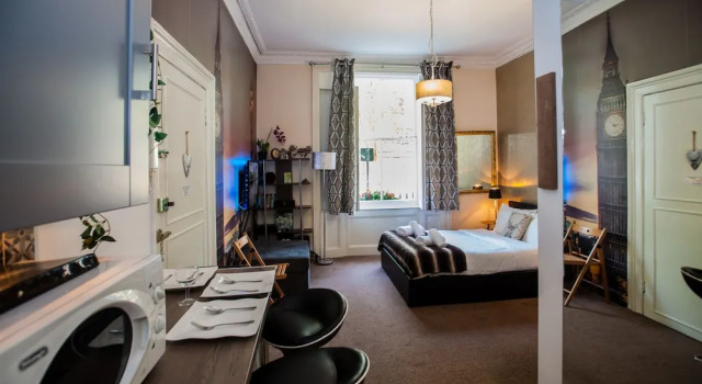 Pimlico Chic Suite
