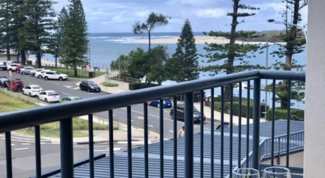 #55 Grand Pacific Resort, Outdoor Spa With A View, Prenota Resort Hotel a Queensland con parcheggio, Parcheggio
