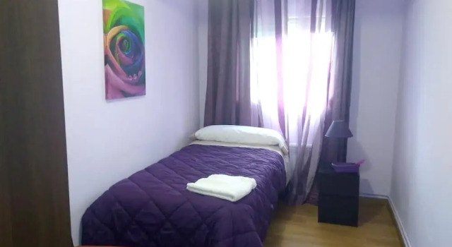 Apartment With 3 Bedrooms in Navalcarnero, With Furnished Garden and Wifi Near the Slopes, Varaa Huoneisto Hotellit Madridin maakunta pysäköinnillä, Pysäköinti