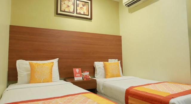 OYO 119 GDS Hotel