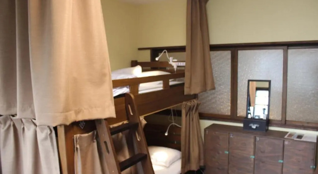 Кровать в общем номере (женский номер) Guesthouse KYOTO COMPASS