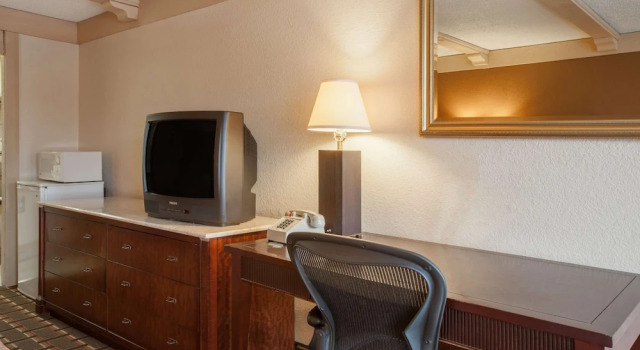 Люкс Knights Inn Greensburg