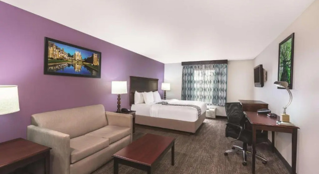 Двухместный номер Executive La Quinta by Wyndham Rome