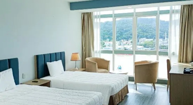 Трёхместный номер Standard River Hotel