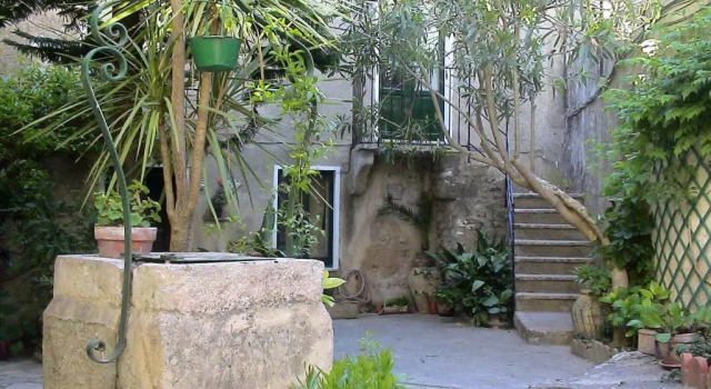 Cortile Via Sales 11