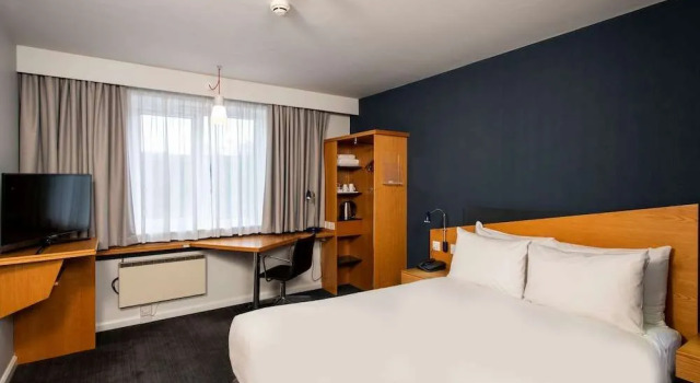Holiday Inn Express Birmingham Oldbury M5 Jct 2, Забронировать Отель Олдбери Уэст-Мидлендс