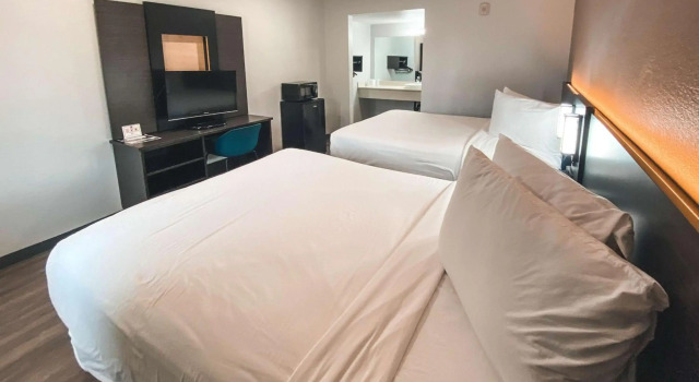 Motel 6-West Sacramento, CA, Забронировать Мотель Уэст-Сакраменто штат Калифорния